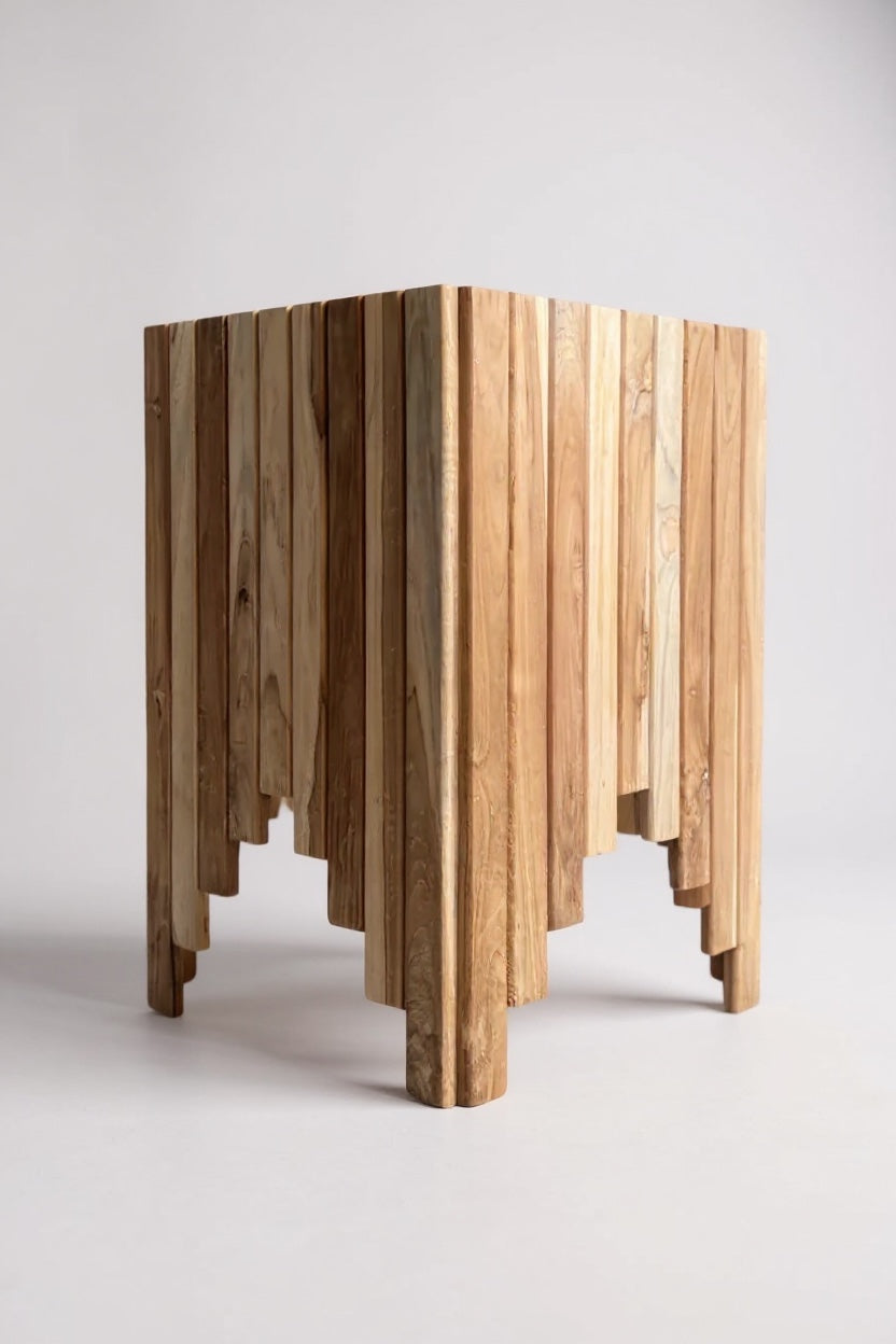 Jardinière en bois – jardinière de balcon – fait main – lattes verticales en bois – 45x35x35 cm