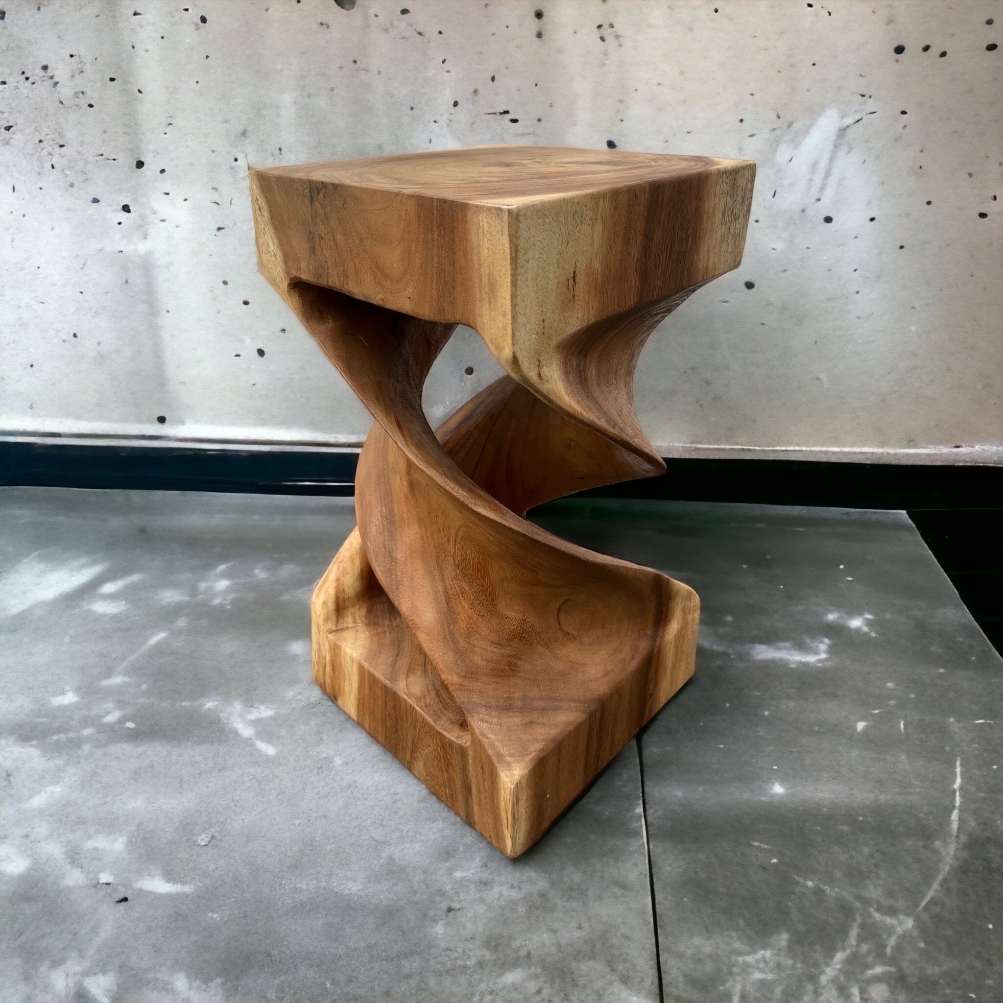Table d'appoint en bois - table basse tabouret en bois - fait main - tourné en bois de suar massif - 50x28x28 cm