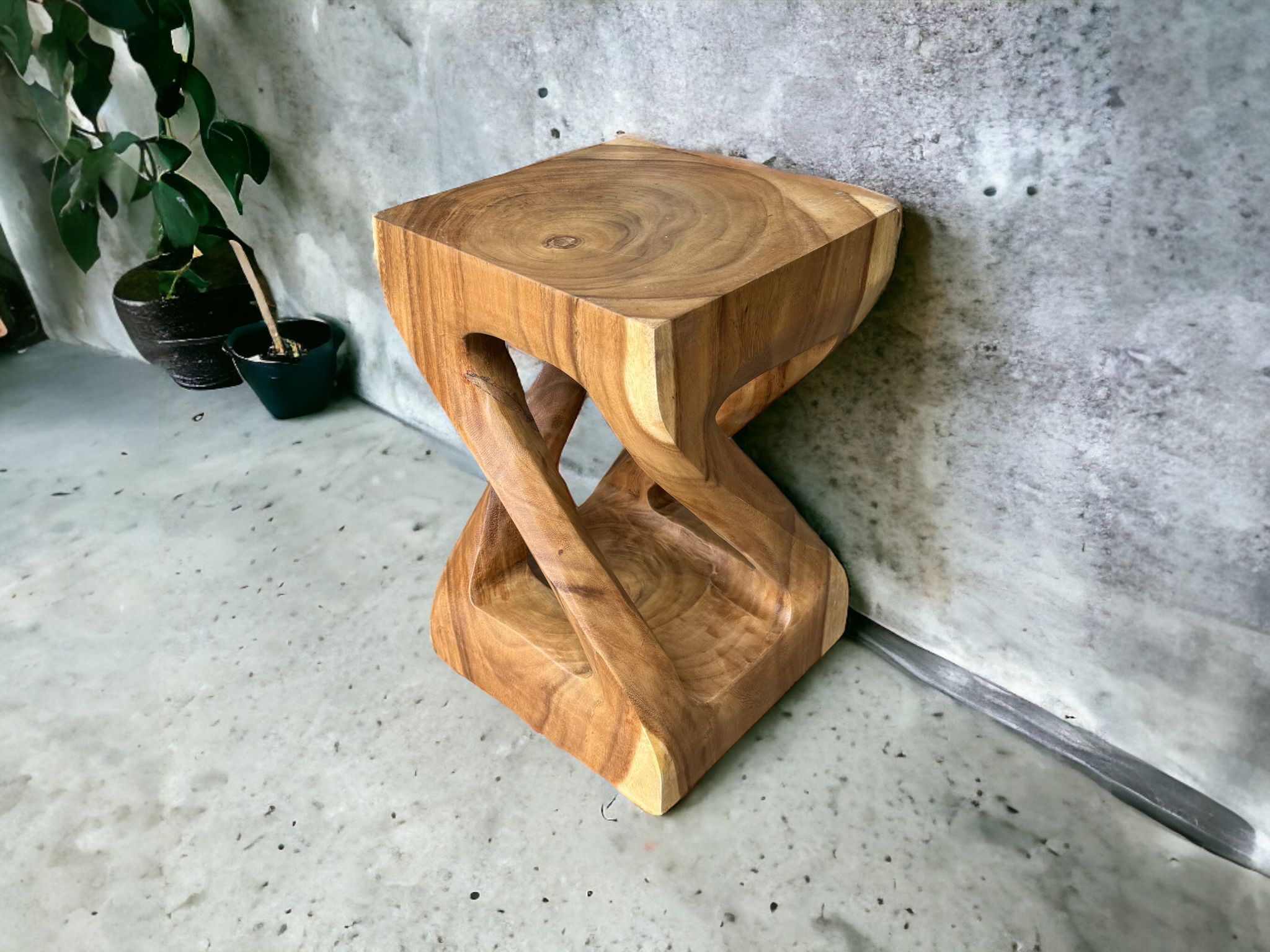 Holz Beistelltisch - Holzhocker Couchtisch - Handgefertigt – Kantig gedreht aus massivem Suarholz - 50x28x28 cm - FaHome