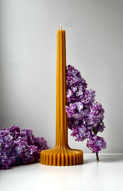 Beeswax candle BERLIN – Original beeswax – Hand-poured – For living rooms &amp; decoration – 2 sizes