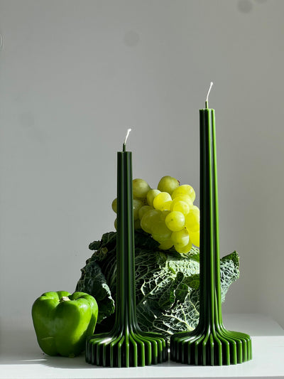 Beeswax candle BERLIN – Green – Hand-poured – For living rooms &amp; decoration – 2 sizes